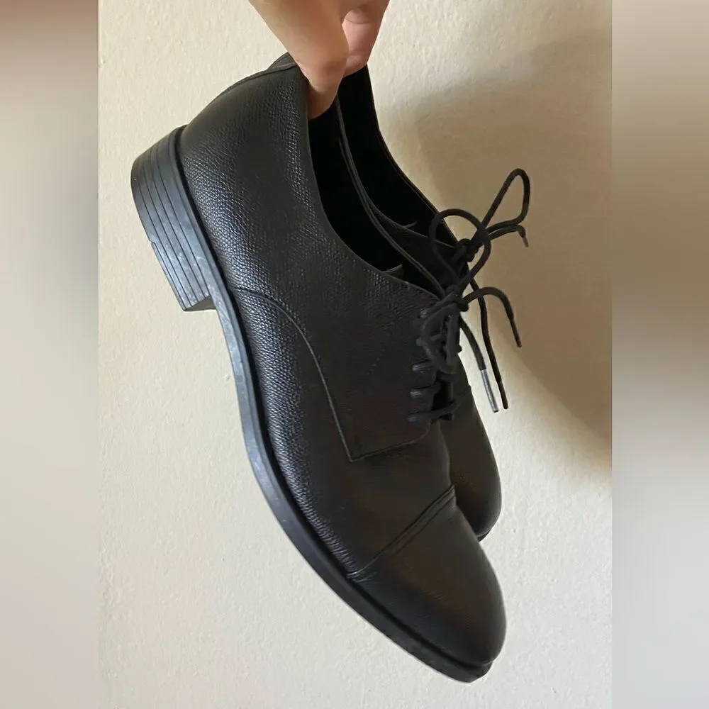 Calvin Klein Conner Small Tumbled Oxford Black Shoe CapToe Size 11.5